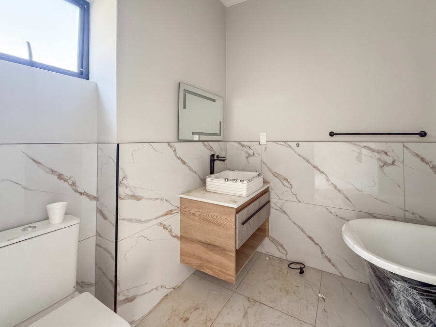 4 Bedroom Property for Sale in Landsmeer Residential Estate North West